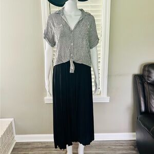 Philosophy Black Pleated Midi Skirt.